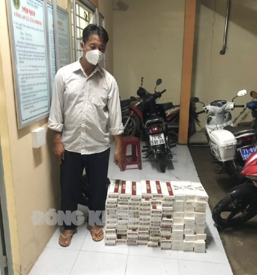 Bắt quả tang đối tượng chở thuốc lá ngoại nhập lậu