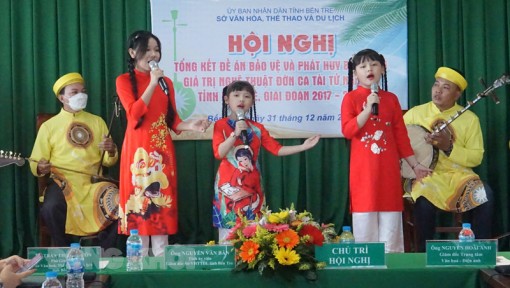 Giữ gìn và phát huy bền vững giá trị nghệ thuật đờn ca tài tử Nam Bộ