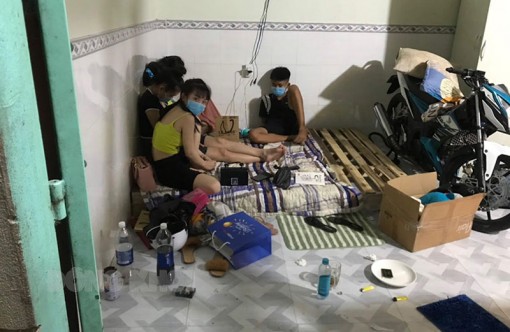 Cảnh báo lứa tuổi thanh thiếu niên sa vào ma túy