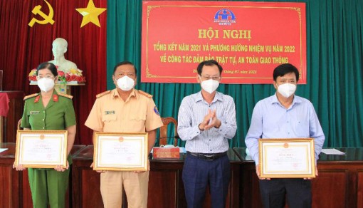 Triển khai nhiệm vụ công tác đảm bảo trật tự, an toàn giao thông năm 2022 Triển khai nhiệm vụ công tác đảm bảo trật tự, an toàn giao thông năm 2022