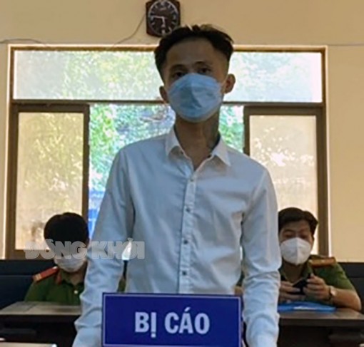 Trộm cửa cống ngăn nước mặn, bị tòa phạt 7 tháng tù Trộm cửa cống ngăn nước mặn, bị tòa phạt 7 tháng tù