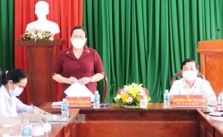Đảng đoàn MTTQ Việt Nam tỉnh làm việc với Thường trực Huyện ủy Mỏ Cày Bắc