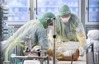 Trung Quốc kiên trì chiến lược “Không COVID”, hiệu quả của liều vaccine thứ 4