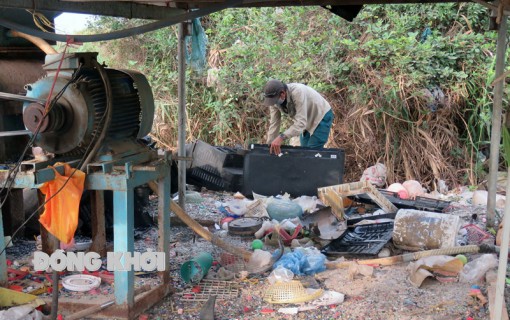 Về xử lý ô nhiễm môi trường tại bãi rác ở Ba Tri
