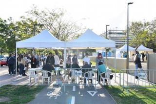 Các nước ASEAN tiếp tục mở cửa trở lại, Cuba sớm cấp phép vaccine dạng xịt