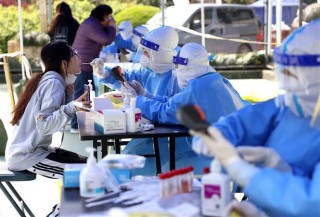 Trung Quốc dịch bệnh lại lập đỉnh, chuyên gia cảnh báo làn sóng mới vào mùa Thu