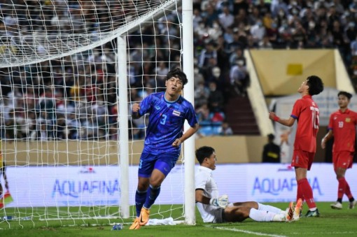 Nhọc nhằn vượt qua đối thủ yếu, Thái Lan thành công né U23 Việt Nam tại bán kết