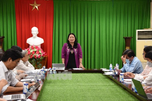 Khẩn trương thực hiện các đầu việc về chuyển đổi số theo đúng tiến độ