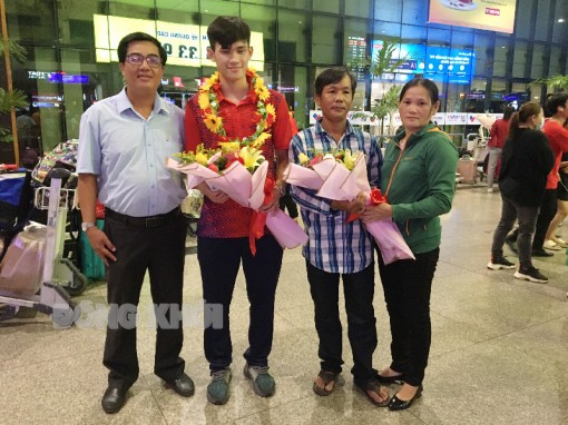 Đội tuyển bơi trở về sau kết thúc thi đấu tại SEA Games 31