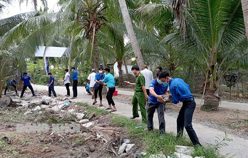 Tuổi trẻ Mỏ Cày Bắc chung tay xây dựng huyện nông thôn mới