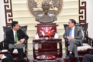 Chủ tịch UBND tỉnh Trần Ngọc Tam tiếp và chào xã giao Tổng lãnh sự nước Cộng hòa Indonesia tại TP. Hồ Chí Minh