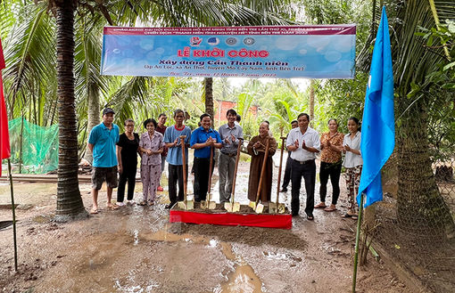 Khởi công 2 cầu Thanh Niên tại Mỏ Cày Nam và Thạnh Phú