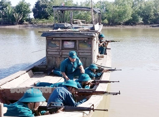 Bám sát địa bàn, huấn luyện sát thực tế Bám sát địa bàn, huấn luyện sát thực tế