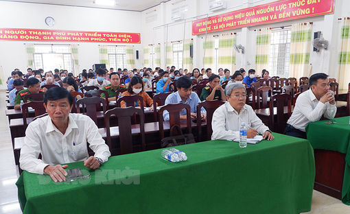 Bồi dưỡng, nâng cao nhận thức về chuyển đổi số tại huyện Thạnh Phú