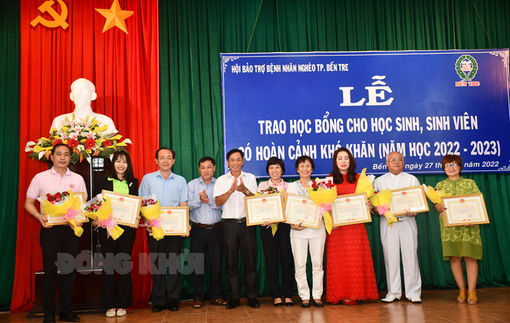 Quỹ học bổng Nhân Thiện trao học bổng năm học 2022-2023 trên 2,53 tỷ đồng