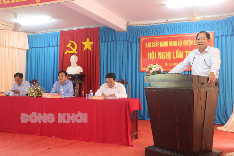 Huyện ủy Mỏ Cày Nam sơ kết, đánh giá tình hình thực hiện Nghị quyết 9 tháng năm 2022