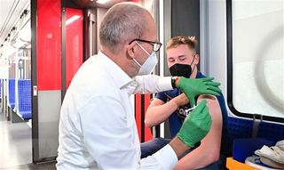 Làn sóng dịch COVID-19 mùa Thu tại Đức có thể đã qua đỉnh Làn sóng dịch COVID-19 mùa Thu tại Đức có thể đã qua đỉnh