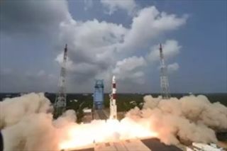 Ấn Độ phóng 9 vệ tinh bằng tên lửa PSLV-C54