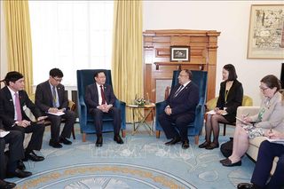 Chủ tịch Quốc hội Vương Đình Huệ hội đàm với Chủ tịch Quốc hội New Zealand