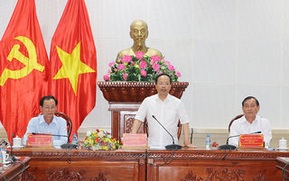 Bộ Giao thông vận tải họp với 2 tỉnh Tiền Giang và Bến Tre về công tác giải phóng mặt bằng cầu Rạch Miễu 2