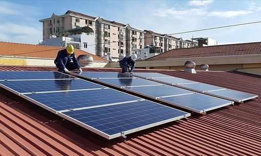 Thông báo giá mua điện từ hệ thống điện mặt trời mái nhà năm 2023