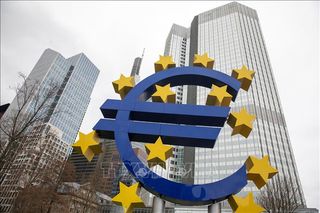 EU hoãn giải ngân 19 tỷ euro cho Italy