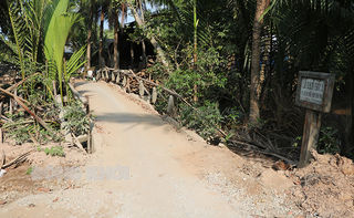 Khởi công xây dựng tuyến đê bao chống ngập xã Hưng Phong, huyện Giồng Trôm