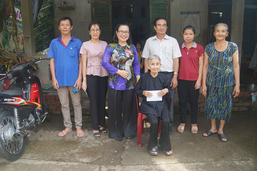 Giồng Trôm thực hiện tốt chính sách đền ơn đáp nghĩa