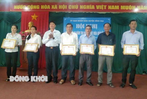 Bình Đại tổng kết 10 năm thi hành Luật Hòa giải ở cơ sở Bình Đại tổng kết 10 năm thi hành Luật Hòa giải ở cơ sở