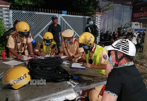 Sơ kết công tác bảo đảm trật tự, an toàn giao thông Sơ kết công tác bảo đảm trật tự, an toàn giao thông