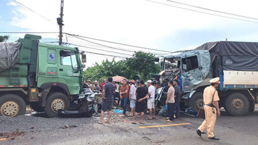 3 thành viên đội HAGL tử nạn sau tai nạn giao thông thảm khốc 3 thành viên đội HAGL tử nạn sau tai nạn giao thông thảm khốc