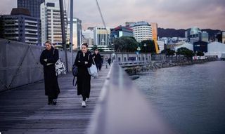 New Zealand dỡ bỏ các biện pháp hạn chế COVID-19 cuối cùng