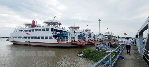 Bến phà tạm Rạch Miễu tăng cường phà 100 tấn phục vụ người dân đi lại dịp lễ 2-9 Bến phà tạm Rạch Miễu tăng cường phà 100 tấn phục vụ người dân đi lại dịp lễ 2-9