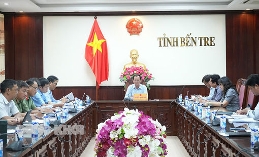 Tổ chức đối thoại với các hộ dân trong vùng dự án Nhà máy điện gió Thanh Phong