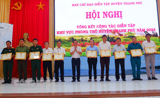 Thạnh Phú hội nghị rút kinh nghiệm diễn tập Khu vực phòng thủ huyện năm 2023 Thạnh Phú hội nghị rút kinh nghiệm diễn tập Khu vực phòng thủ huyện năm 2023
