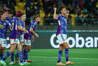 Thắng dễ 8-0, Nhật Bản vượt qua Việt Nam dẫn đầu bảng