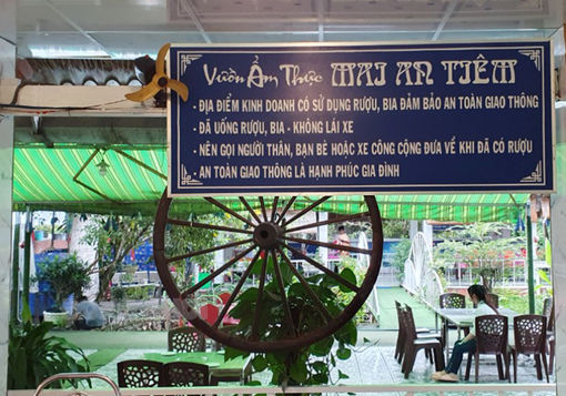 Các nhà hàng, quán đẩy mạnh đảm bảo an toàn giao thông Các nhà hàng, quán đẩy mạnh đảm bảo an toàn giao thông