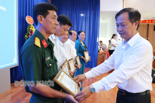 Mỏ Cày Nam sơ kết phong trào thi đua xây dựng nông thôn mới