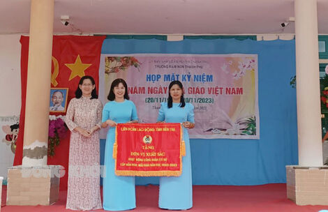 Các cấp công đoàn tổ chức nhiều hoạt động kỷ niệm Ngày Nhà giáo Việt Nam