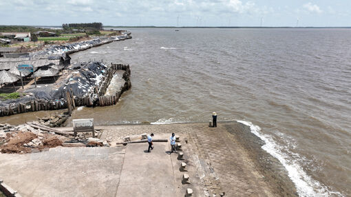 Ban hành lệnh xây dựng công trình khẩn cấp Dự án Phòng chống xâm thực, xói lở bờ biển huyện Ba Tri