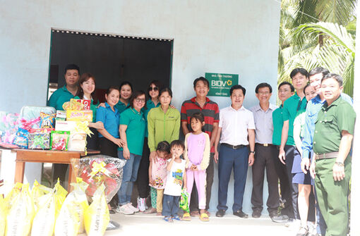 BIDV Chi nhánh Ba Mươi Tháng Tư trao nhà tình thương tại huyện Giồng Trôm