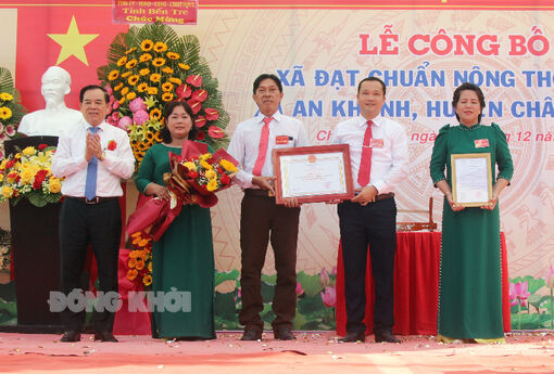 An Khánh đón nhận danh hiệu xã nông thôn mới