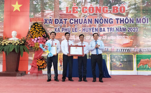 Lễ công bố xã Phú Lễ đạt chuẩn nông thôn mới