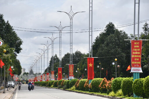 Nghỉ Tết Dương lịch và treo cờ Tổ quốc năm 2024