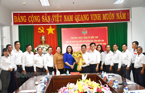 Gặp gỡ Đoàn đại biểu tỉnh dự Đại hội Hội Nông dân Việt Nam lần thứ VIII