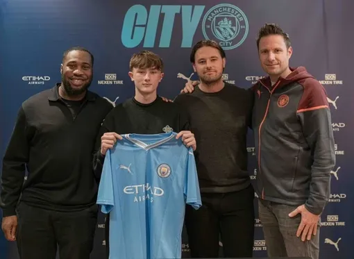 Man City ký xong tân binh mùa đông, phá luôn kỷ lục chuyển nhượng Man City ký xong tân binh mùa đông, phá luôn kỷ lục chuyển nhượng
