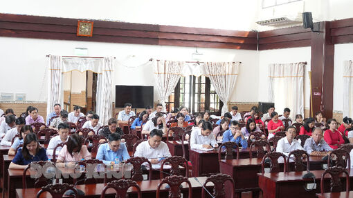 Đảng ủy Văn phòng UBND tỉnh quán triệt văn kiện Hội nghị lần thứ 8 Ban Chấp hành Trung ương Đảng khoá XIII