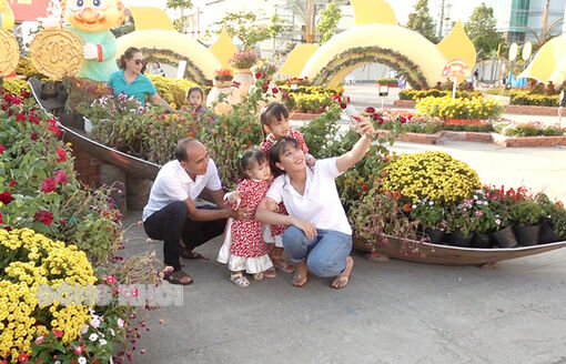 Những người ăn Tết muộn