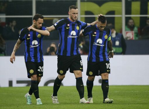 Inter Milan đánh bại Atletico, PSV và Dortmund bất phân thắng bại