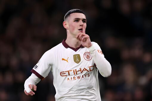 Man City chật vật thắng Bournemouth, MU thất thủ trước Fulham